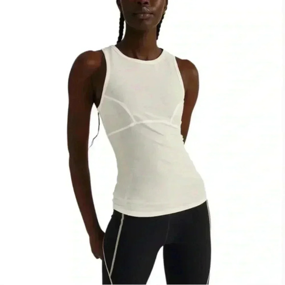 HALLE BERRY x SWEATY BETTY FRANKIE TANK TOP IN LILY WHITE SIZE SMALL - Picture 3 of 7